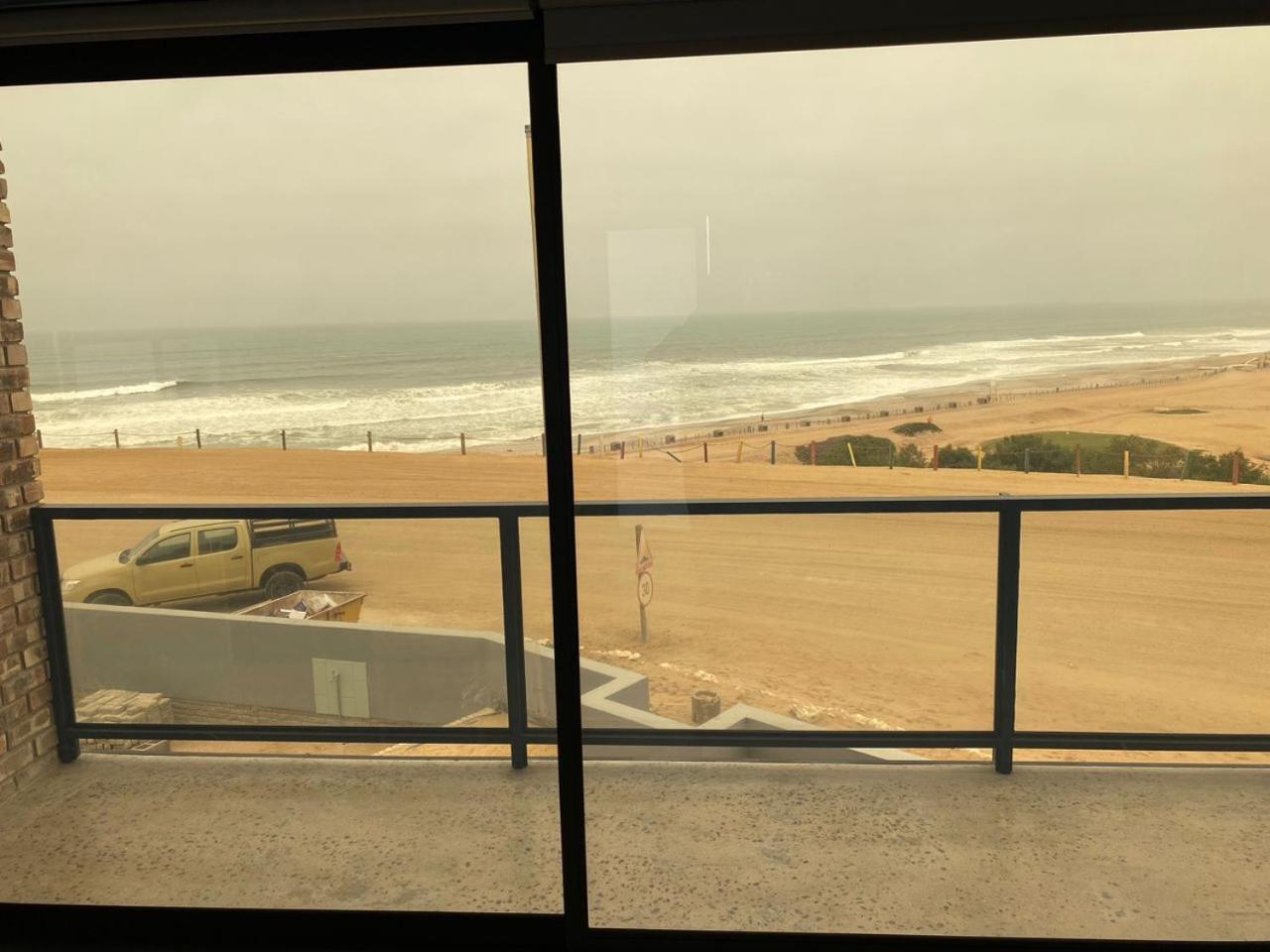 Diestrandwolf Sea View Self Catering Henties Bay Екстериор снимка